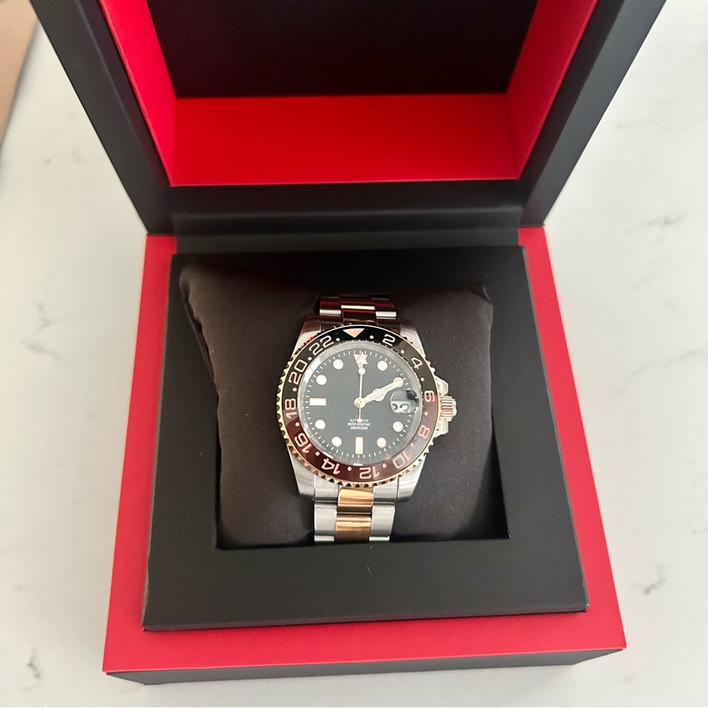 Seiko Modified look watch Looks like a Rootbeer Rose gold look Men’s Watch.